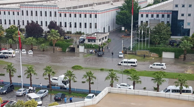 Bursa Organize Sanayi’yi su bastı!