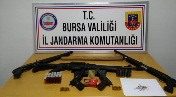 Bursa’da Jandarma’dan alkollü mekanlara baskın