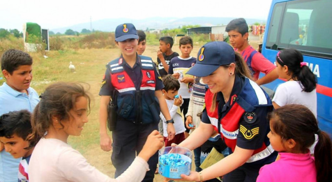 Bursa’da mevsimlik işçiler jandarmanın kanatları altında