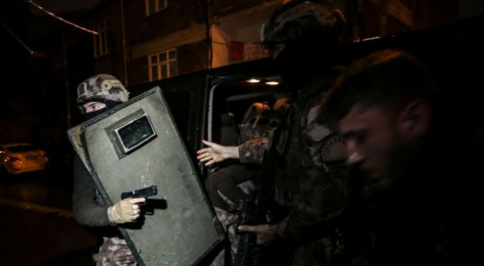 İstanbul polisinden dev operasyon: 903 kişi yakalandı