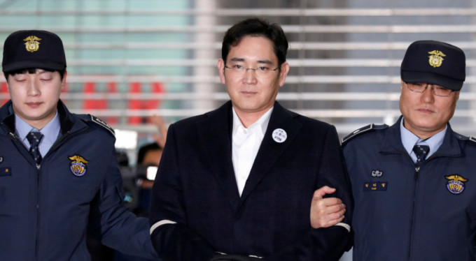 Samsung’un veliahtı serbest kaldı