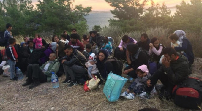 48 göçmen 3 organizatör yakalandı
