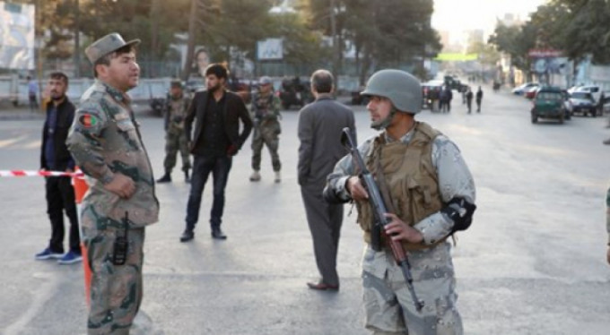Afganistan bombalı saldırıların gölgesinde sandığa gidiyor