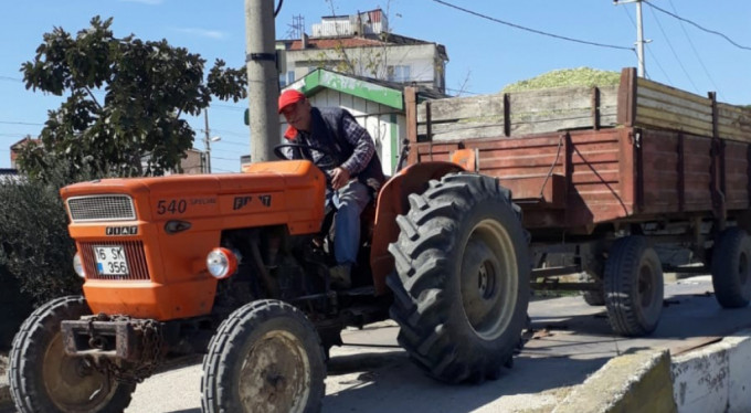 Mustafakemalpaşa Belediyesinin çiftçiye desteği sürüyor