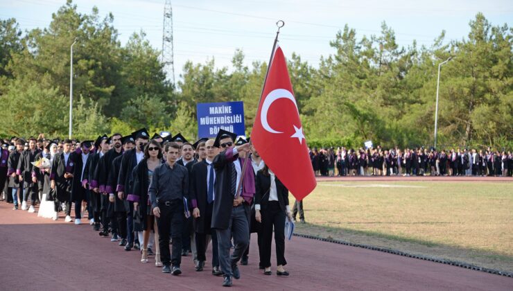 Bursa’da yeni mühendislerin mezuniyet heyecanı