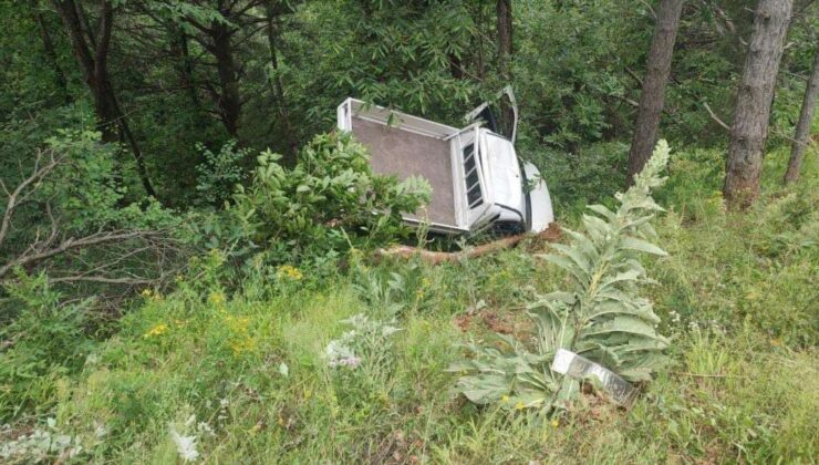  Bursa’da kamyonet şarampole yuvarlandı: 1 yaralı