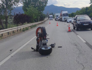 Bursa’da motosiklet sürücüsü ölümden döndü