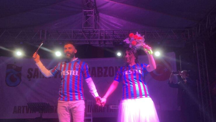Trabzonspor’un şampiyonluk kutlamasında nikah yaptılar