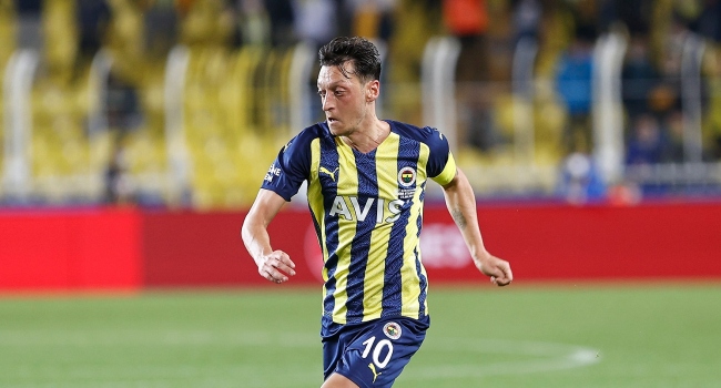 Mesut Özil Başakşehir yolunda