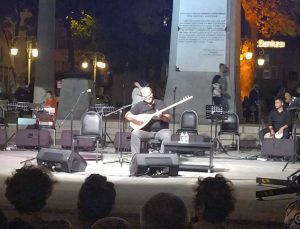 Mudanya’da Çetin Akdeniz konseri