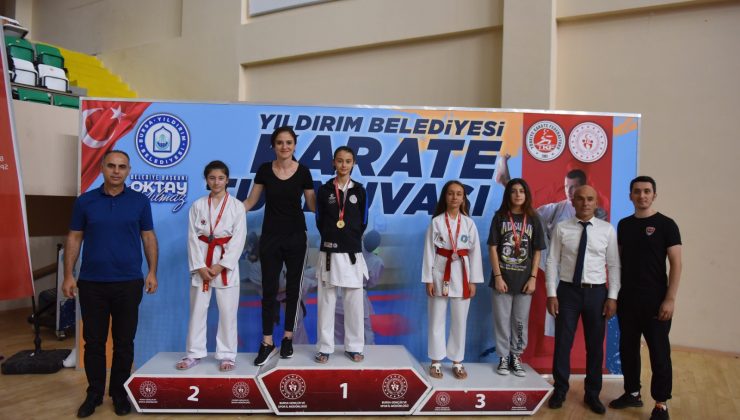 Bursa Karate İl Şampiyonası’na büyük ilgi