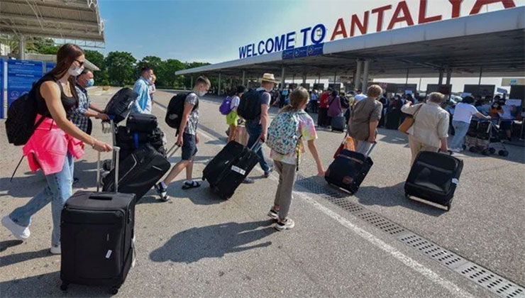 Türkiye’ye 6 ayda gelen turist sayısı açıklandı