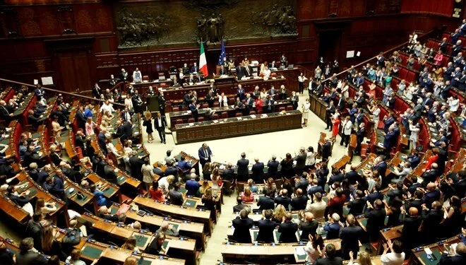 İtalya’da Cumhurbaşkanı, Parlamento’yu lağvetti