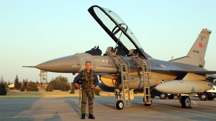 Bakan Akar’dan F-16 tasarısına tepki