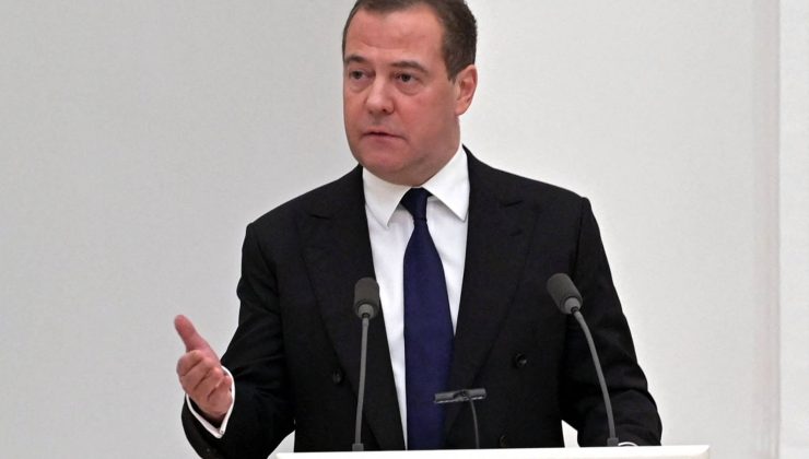 Medvedev: Ukrayna’yı kıyamet bekliyor