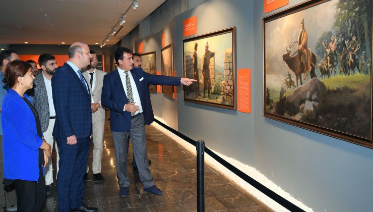 AK Parti Genel Başkan Yardımcısı Dr. İleri, Fetih Müzesi’ne hayran kaldı