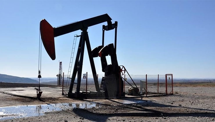 Brent petrolün varil fiyatı düşüyor