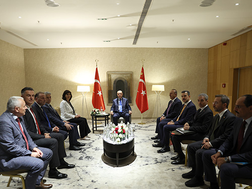 Cumhurbaşkanı Erdoğan, Sırbistan’da Sancaklı liderlerle görüştü