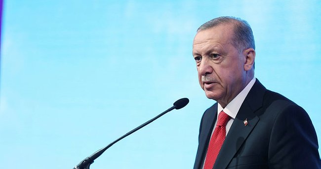 Cumhurbaşkanı Erdoğan: Velilerimizi kırtasiye gezmekten kurtardık