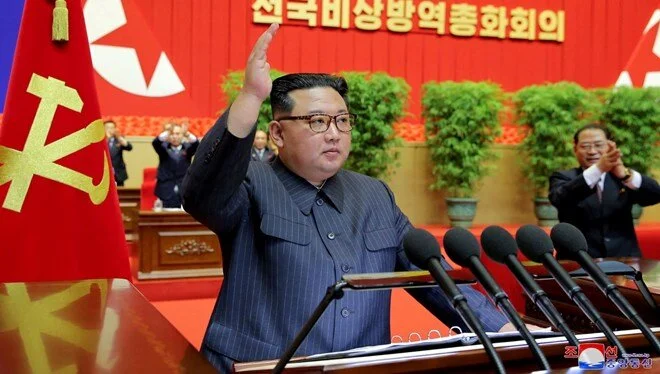 Kuzey Kore’den Nükleer saldırı adımı: Orduya yetki verildi