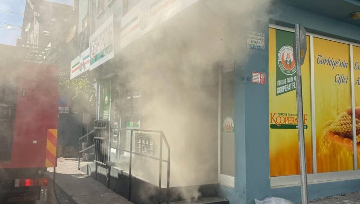 Bursa’da Tarım Kredi Kooperatifi marketinde korkutan yangın