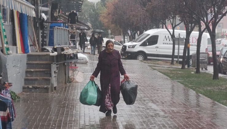 Bursa’da sağanak yağış zor anlar yaşattı!