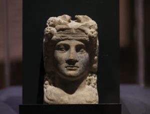 İzmir Arkeoloji Müzesinde Dionysos’a adanan eserler sergilenmeye başlandı
