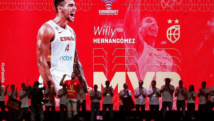 İspanya, EuroBasket şampiyonluğunu kutladı