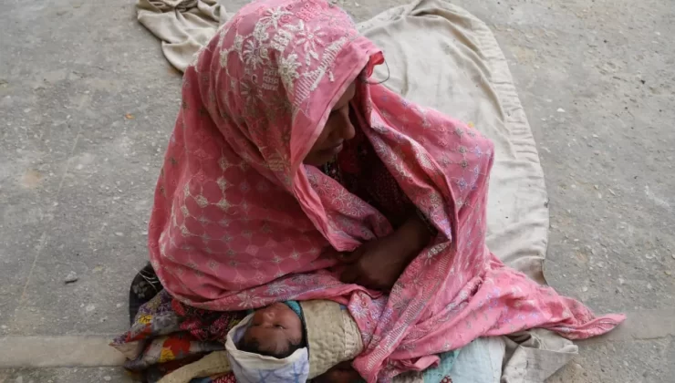 Pakistan’da 1 milyondan fazla kişi salgın hastalığa yakalandı