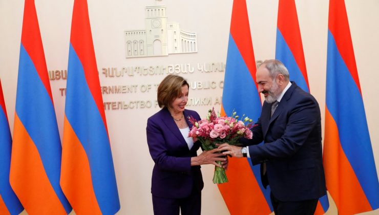 Azerbaycan’dan Pelosi’nin Ermenistan’daki açıklamalarına tepki