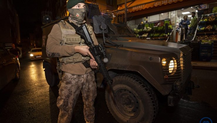 İstanbul’da geniş kapsamlı ‘terör huzur güven’ uygulaması yapıldı