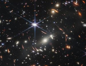 James Webb Teleskobu evrenin en eski yıldızlarına ve galaksilerine ışık tutuyor