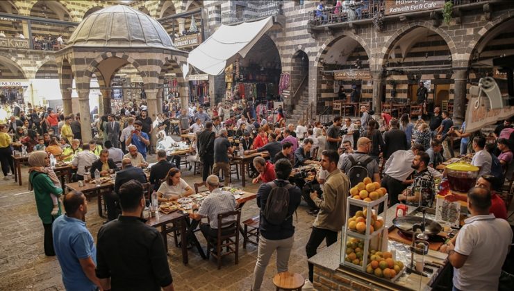 “Sur Kültür Yolu Festivali” Diyarbakır’ı kültür ve sanat rotasına dönüştürdü
