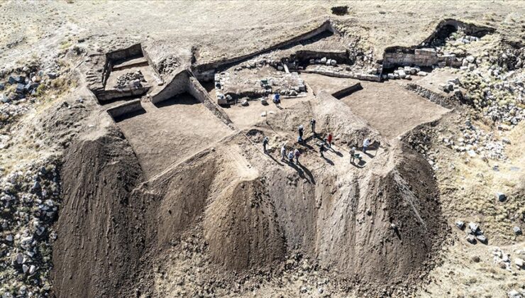 Antik kentte 4 metre genişlik ve 6 metre yüksekliğinde sur ortaya çıkarıldı