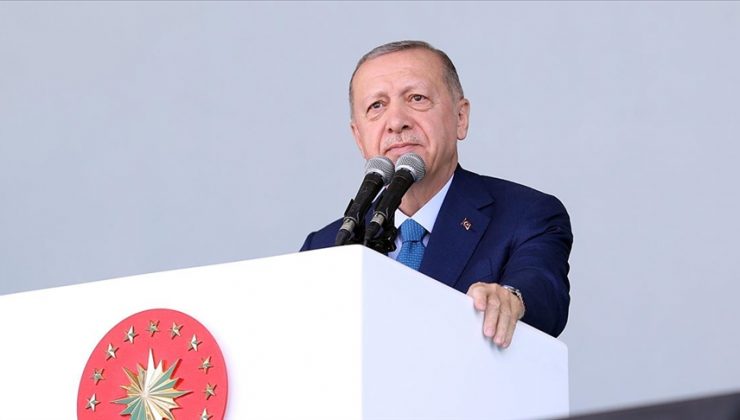 Cumhurbaşkanı Erdoğan gençlik festivalinde konuşuyor