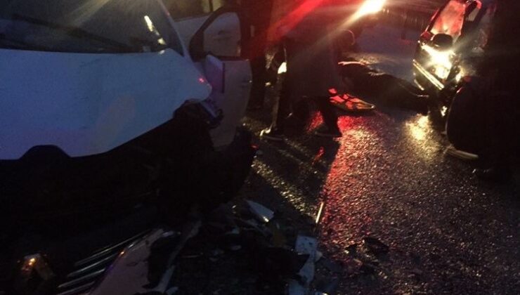 Bursa’da 2 otomobil kafa kafaya çarpıştı: 1 ölü, 5 yaralı