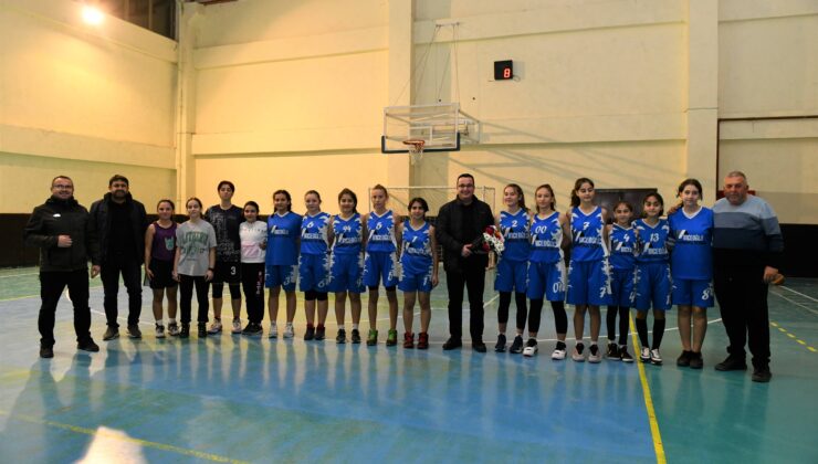 Mustafakemalpaşaspor Belediye U-14 takımı türkiye finallerine hazırlanıyor