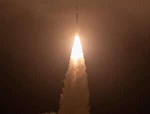 Uganda ilk uydusunu uzaya gönderdi
