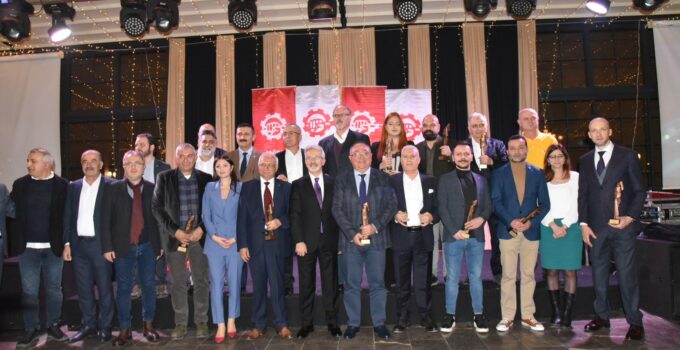 ÇGD Bursa 2022 Genç Kalemler Ödülü enbursa.com muhabiri Melisa Öztürer’e