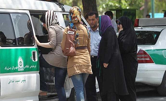 İran’da ahlak polisi kaldırıldı