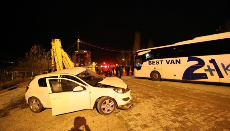 Malatya’da yolcu otobüsüyle otomobilin çarpışması sonucu 1 kişi öldü