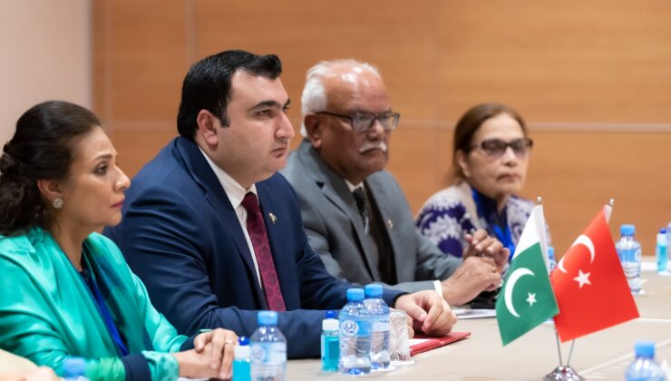 TBMM Başkanı Şentop, Pakistanlı mevkidaşı Durrani ile bir araya geldi