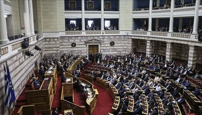 Yunanistan’da dinleme skandalı: Muhalefetin gensoru önergesi reddedildi