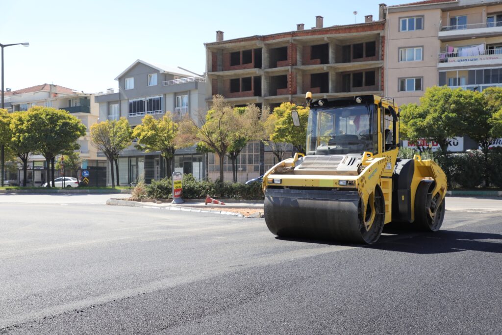 Gemlikte 2022de dort koldan yol calismasi 4