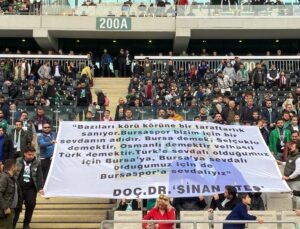 Bursaspor-Afyonspor maçında ‘Sinan Ateş’ pankartı