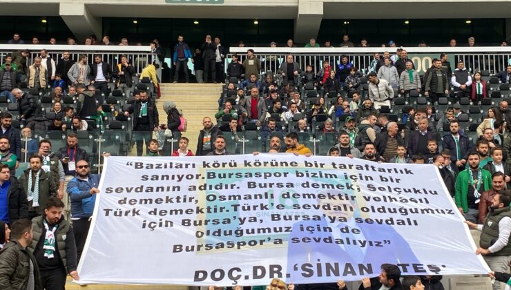 Bursaspor-Afyonspor maçında ‘Sinan Ateş’ pankartı
