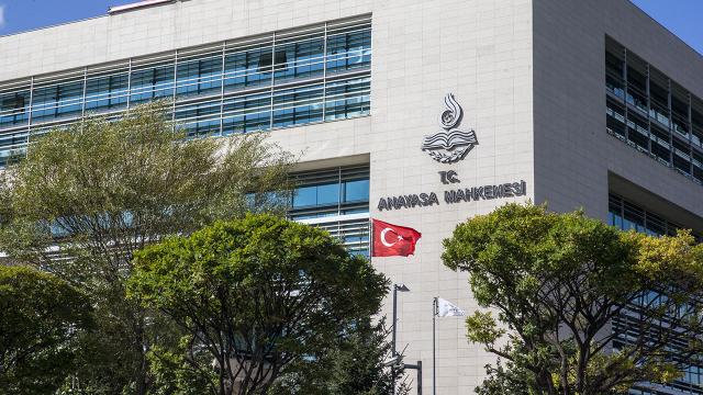 HDP’ye kapatma davası: Erteleme talebi yarın karara bağlanacak
