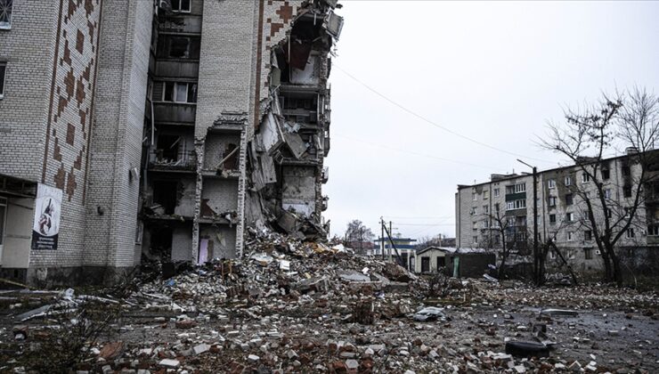 Rusya, Ukrayna’nın bazı bölgelerine hava saldırısı düzenledi