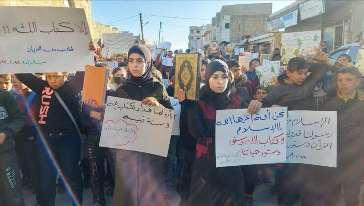 İsveç’teki Kur’an-ı Kerim yakma eylemi Suriye’de protesto edildi