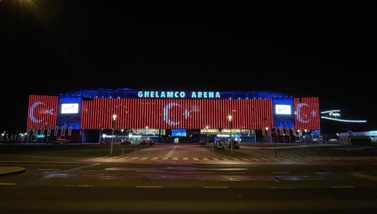 Gent’in stadı Türk bayrağıyla aydınlatıldı